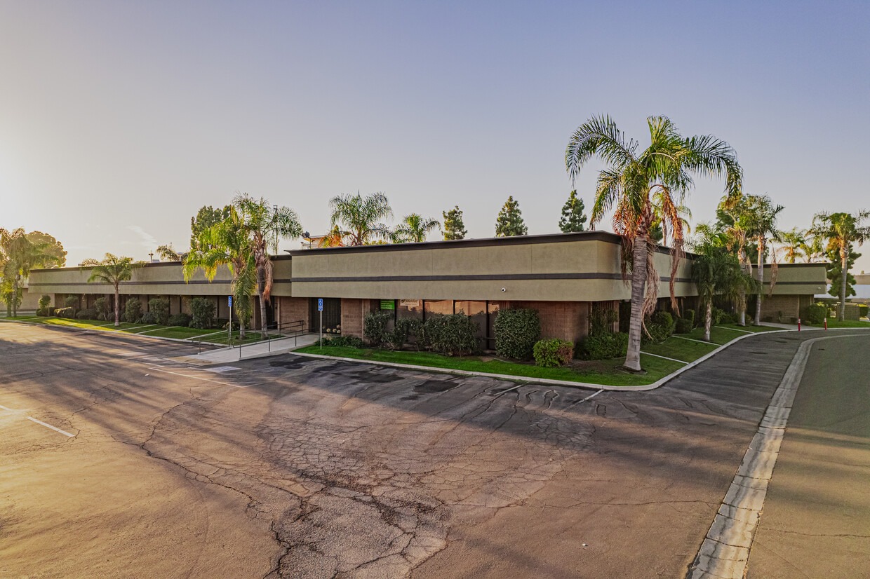 Bakersfield office building